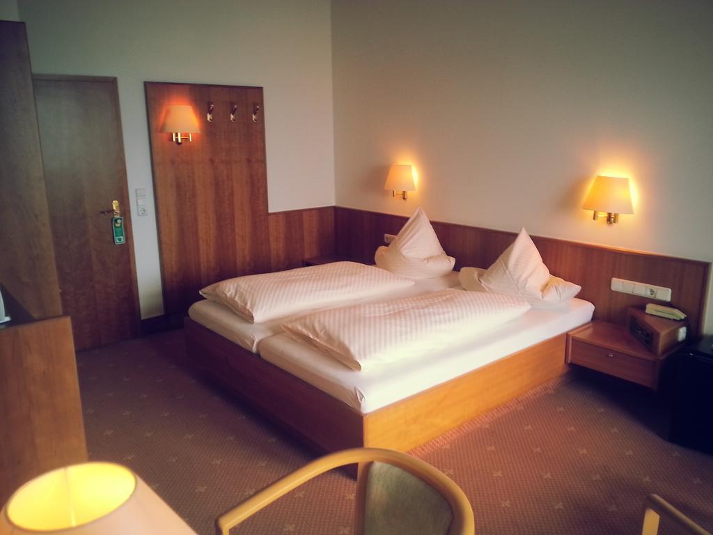Hotel Seewirt Nonnenhorn Zimmer foto